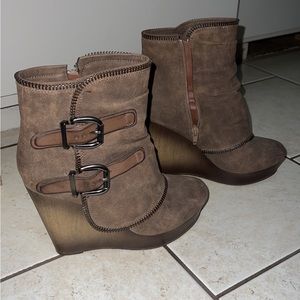 Not Rated Size 8 Women Wedges